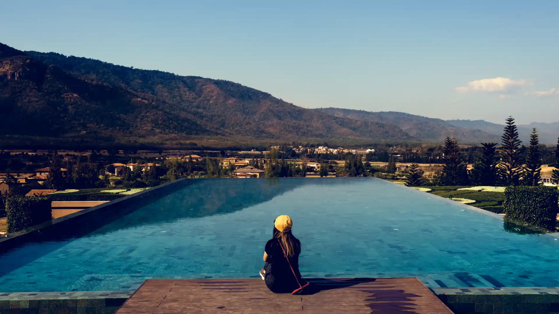 Where to Stay in Udaipur with Family: A Comfortable Stay at The Grand Fateh Resort